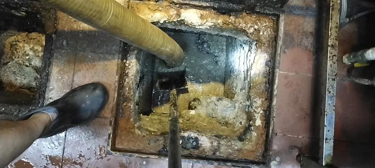 海港污水池清理一般都有毒气，怎么预防中毒呢？